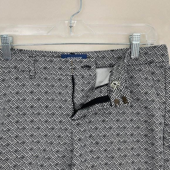 Old Navy Harper Mid Rise Black & White Geometric Tapered Pants Women's Size 4 - Picture 5 of 8